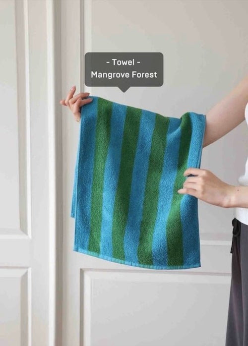 Ultra Soft Absorbent Retro Stripe Bath Towel - 100% Organic Premium